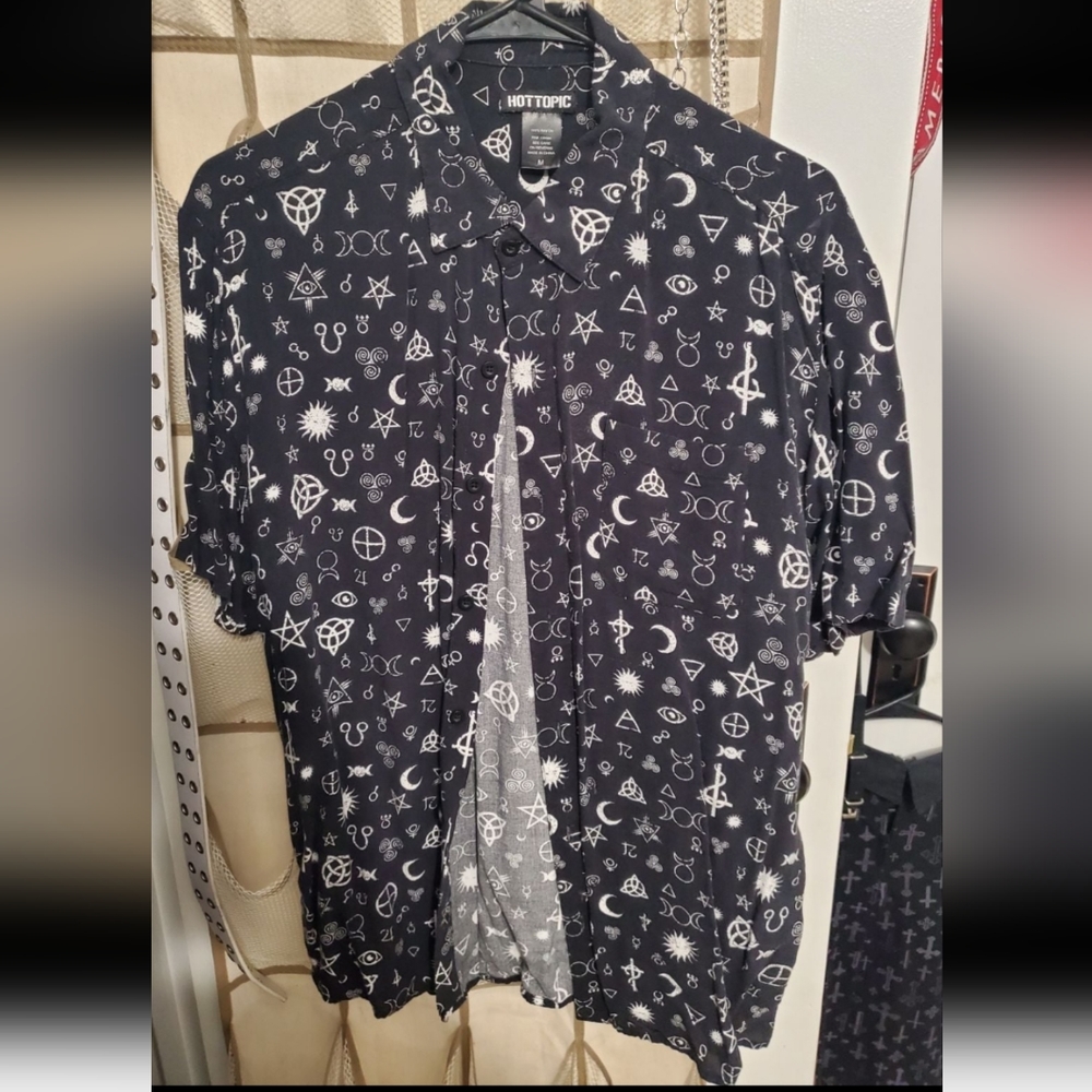 Hot topic witchy button up